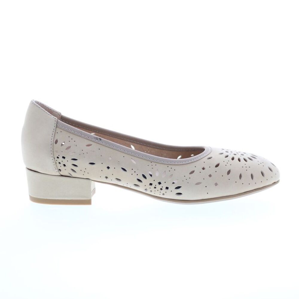David Tate Womens Proud Beige Shoes (NWT)